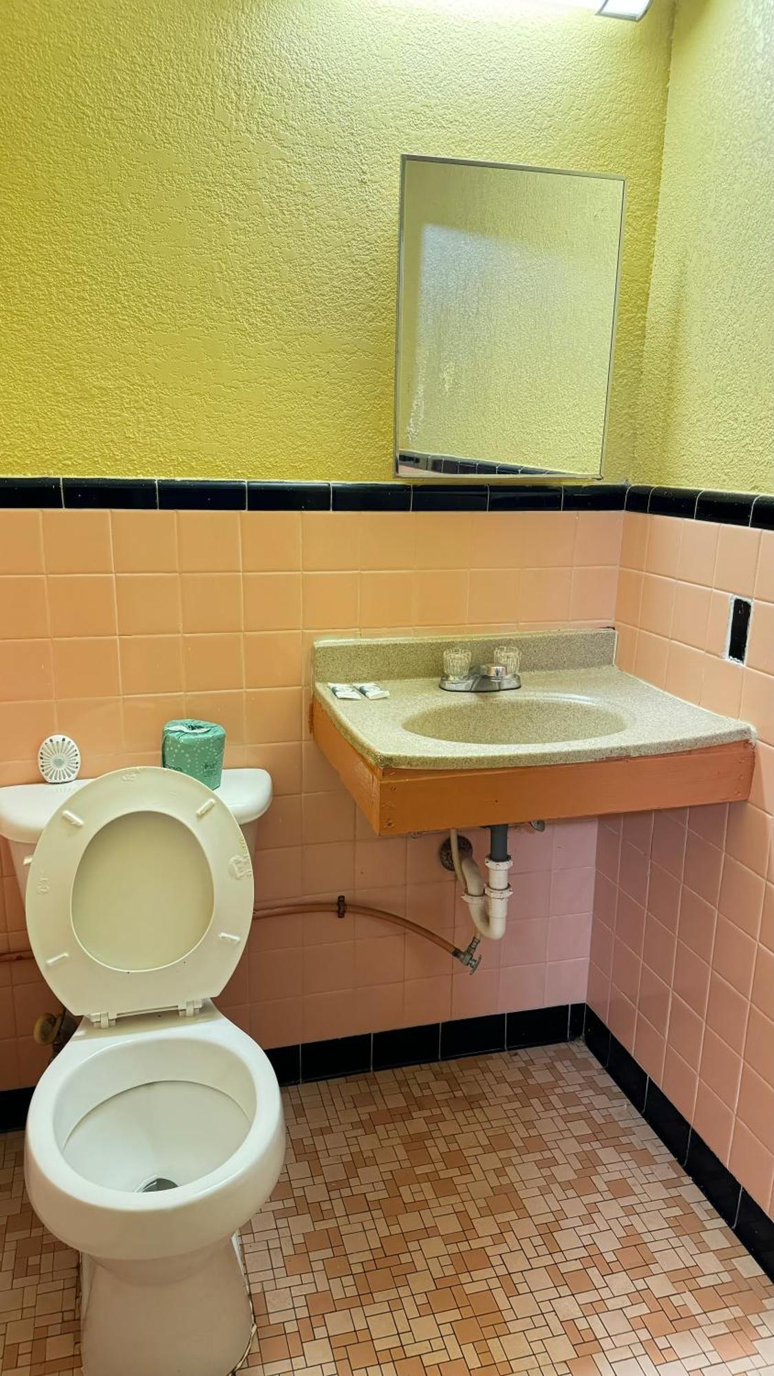 אטמור Greenlawn Motel מראה חיצוני תמונה